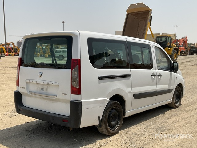 2010 Peugeot Expert Tepee - Pikkubussi: kuva 2010 Peugeot Expert Tepee - Pikkubussi 2010 Peugeot Expert Tepee - Pikkubussi: kuva 2010 Peugeot Expert Tepee - Pikkubussi