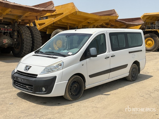 2010 Peugeot Expert Tepee - Pikkubussi: kuva 2010 Peugeot Expert Tepee - Pikkubussi 2010 Peugeot Expert Tepee - Pikkubussi: kuva 2010 Peugeot Expert Tepee - Pikkubussi