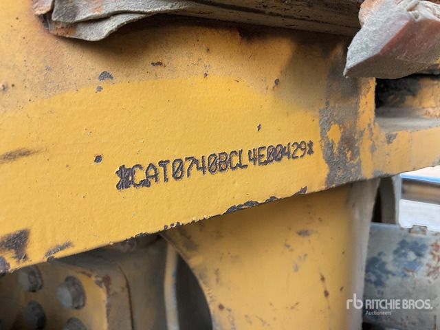2011 Cat 740B - Nivelkippiauto: kuva 2011 Cat 740B - Nivelkippiauto 2011 Cat 740B - Nivelkippiauto: kuva 2011 Cat 740B - Nivelkippiauto