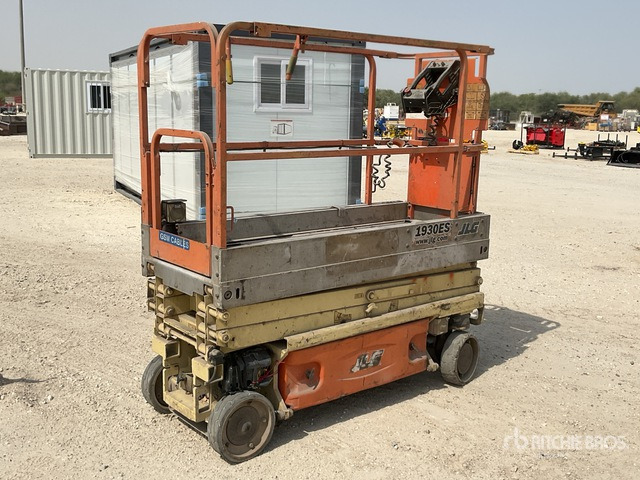 2013 JLG 1930ES Electric Scissor Lift - Saksilava: kuva 2013 JLG 1930ES Electric Scissor Lift - Saksilava 2013 JLG 1930ES Electric Scissor Lift - Saksilava: kuva 2013 JLG 1930ES Electric Scissor Lift - Saksilava