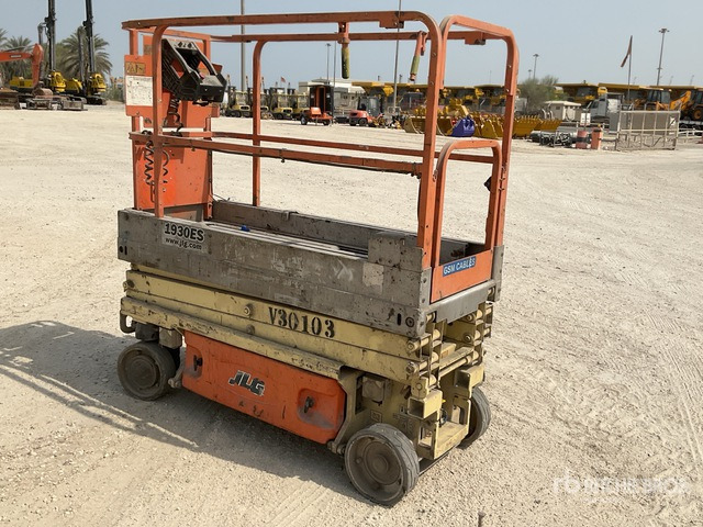 2013 JLG 1930ES Electric Scissor Lift - Saksilava: kuva 2013 JLG 1930ES Electric Scissor Lift - Saksilava 2013 JLG 1930ES Electric Scissor Lift - Saksilava: kuva 2013 JLG 1930ES Electric Scissor Lift - Saksilava