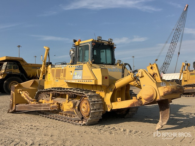 2014 Komatsu D155A-6 Crawler Dozer - Puskutraktori: kuva 2014 Komatsu D155A-6 Crawler Dozer - Puskutraktori 2014 Komatsu D155A-6 Crawler Dozer - Puskutraktori: kuva 2014 Komatsu D155A-6 Crawler Dozer - Puskutraktori