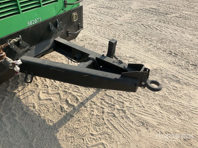 2015 Doosan HP915WCU-T4F Mobile Air Compressor - Ilmakompressori: kuva 2015 Doosan HP915WCU-T4F Mobile Air Compressor - Ilmakompressori 2015 Doosan HP915WCU-T4F Mobile Air Compressor - Ilmakompressori: kuva 2015 Doosan HP915WCU-T4F Mobile Air Compressor - Ilmakompressori