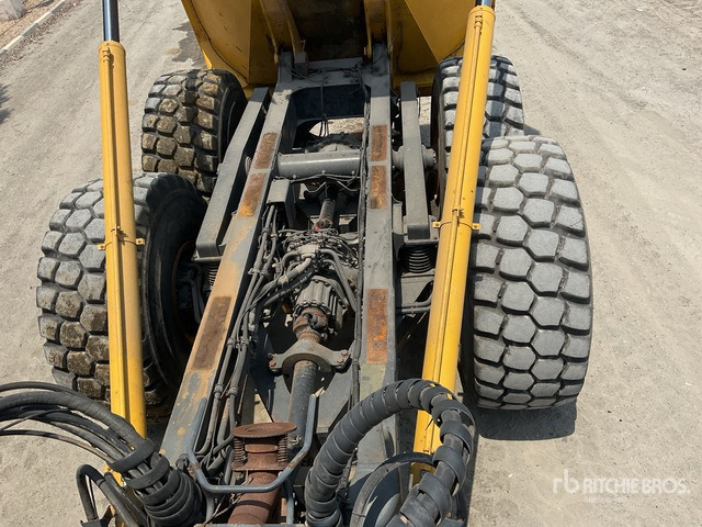 2015 Komatsu HM400-3 - Nivelkippiauto: kuva 2015 Komatsu HM400-3 - Nivelkippiauto 2015 Komatsu HM400-3 - Nivelkippiauto: kuva 2015 Komatsu HM400-3 - Nivelkippiauto