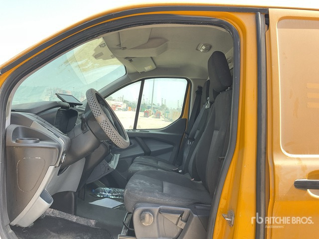 2018 Ford Transit (Inoperable) Cargo Van - Pakettiauto: kuva 2018 Ford Transit (Inoperable) Cargo Van - Pakettiauto 2018 Ford Transit (Inoperable) Cargo Van - Pakettiauto: kuva 2018 Ford Transit (Inoperable) Cargo Van - Pakettiauto