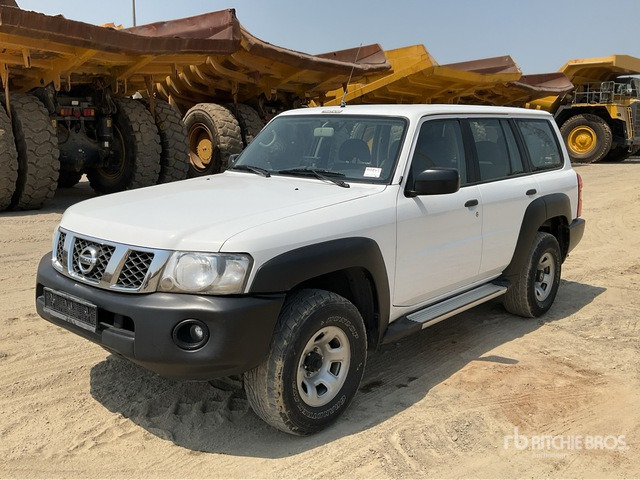 2018 Nissan Patrol GL 4x4 SUV - Maasturi/ Katumaasturi: kuva  2018 Nissan Patrol GL 4x4 SUV - Maasturi/ Katumaasturi 2018 Nissan Patrol GL 4x4 SUV - Maasturi/ Katumaasturi: kuva  2018 Nissan Patrol GL 4x4 SUV - Maasturi/ Katumaasturi