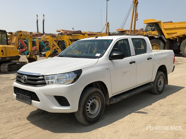2018 Toyota Hilux 4x4 Crew Cab Pickup - Avolava-auto: kuva 2018 Toyota Hilux 4x4 Crew Cab Pickup - Avolava-auto 2018 Toyota Hilux 4x4 Crew Cab Pickup - Avolava-auto: kuva 2018 Toyota Hilux 4x4 Crew Cab Pickup - Avolava-auto