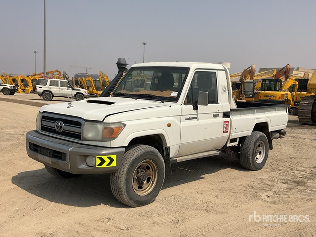 2018 Toyota Land Cruiser 79L 4x4 Pickup - Avolava-auto: kuva 2018 Toyota Land Cruiser 79L 4x4 Pickup - Avolava-auto 2018 Toyota Land Cruiser 79L 4x4 Pickup - Avolava-auto: kuva 2018 Toyota Land Cruiser 79L 4x4 Pickup - Avolava-auto