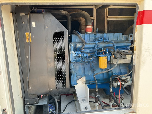 2021 FG Wilson P220H-2 220 kVA Skid-Mounted Generator Set - Sähkögeneraattori: kuva 2021 FG Wilson P220H-2 220 kVA Skid-Mounted Generator Set - Sähkögeneraattori 2021 FG Wilson P220H-2 220 kVA Skid-Mounted Generator Set - Sähkögeneraattori: kuva 2021 FG Wilson P220H-2 220 kVA Skid-Mounted Generator Set - Sähkögeneraattori