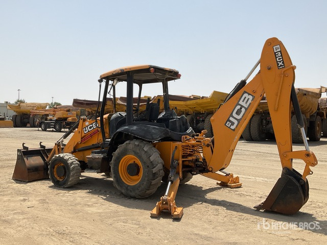 JCB 3CX - Kaivuri-trukki: kuva JCB 3CX - Kaivuri-trukki JCB 3CX - Kaivuri-trukki: kuva JCB 3CX - Kaivuri-trukki