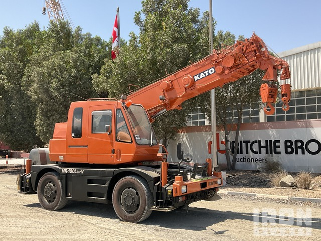 Kato KR10H Rough Terrain Crane - RT-nosturi: kuva Kato KR10H Rough Terrain Crane - RT-nosturi Kato KR10H Rough Terrain Crane - RT-nosturi: kuva Kato KR10H Rough Terrain Crane - RT-nosturi