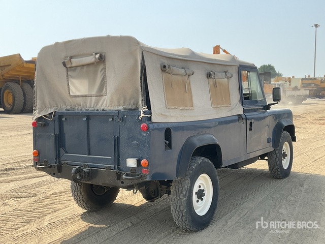 Land Rover 110 - Henkilöauto: kuva Land Rover 110 - Henkilöauto Land Rover 110 - Henkilöauto: kuva Land Rover 110 - Henkilöauto