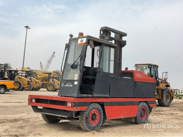 Linde S30 Forklift - Dieseltrukki: kuva Linde S30 Forklift - Dieseltrukki Linde S30 Forklift - Dieseltrukki: kuva Linde S30 Forklift - Dieseltrukki