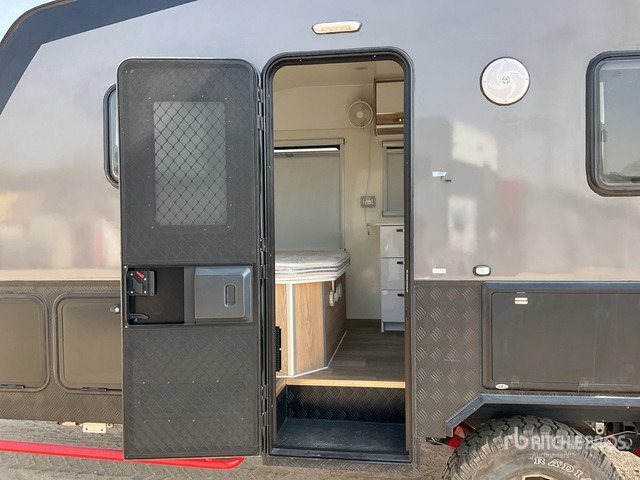 Suihe Travel Trailer - Asuntovaunu: kuva Suihe Travel Trailer - Asuntovaunu Suihe Travel Trailer - Asuntovaunu: kuva Suihe Travel Trailer - Asuntovaunu