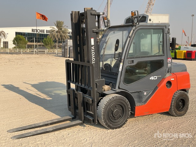 Toyota 8FD40N Forklift - Vastapainotrukki: kuva Toyota 8FD40N Forklift - Vastapainotrukki Toyota 8FD40N Forklift - Vastapainotrukki: kuva Toyota 8FD40N Forklift - Vastapainotrukki