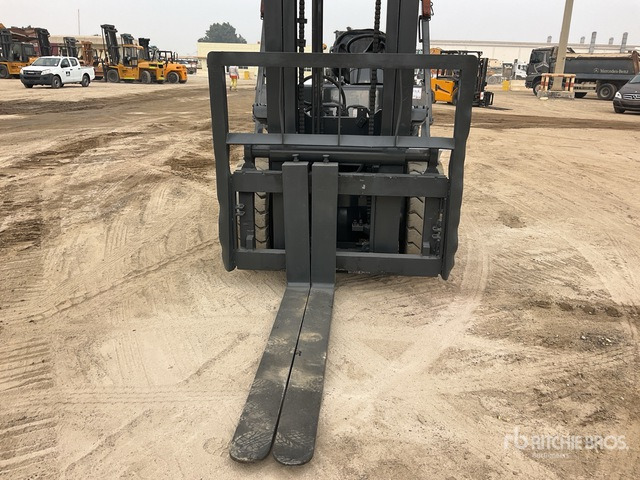 UniCarrier D1F5F50U Forklift - Dieseltrukki: kuva UniCarrier D1F5F50U Forklift - Dieseltrukki UniCarrier D1F5F50U Forklift - Dieseltrukki: kuva UniCarrier D1F5F50U Forklift - Dieseltrukki