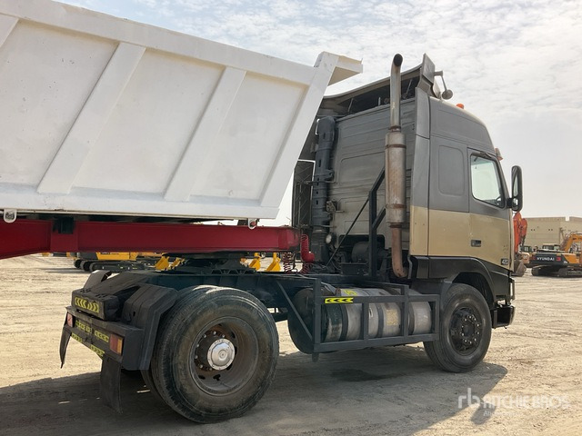 1995 Volvo FH12-420 4x2 S/A Sleeper Truck Tractor - Vetopöytäauto: kuva 1995 Volvo FH12-420 4x2 S/A Sleeper Truck Tractor - Vetopöytäauto 1995 Volvo FH12-420 4x2 S/A Sleeper Truck Tractor - Vetopöytäauto: kuva 1995 Volvo FH12-420 4x2 S/A Sleeper Truck Tractor - Vetopöytäauto
