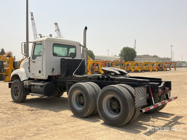 2005 Mack Granite CV713 6x4 T/A Day Cab Truck Tractor - Vetopöytäauto: kuva 2005 Mack Granite CV713 6x4 T/A Day Cab Truck Tractor - Vetopöytäauto 2005 Mack Granite CV713 6x4 T/A Day Cab Truck Tractor - Vetopöytäauto: kuva 2005 Mack Granite CV713 6x4 T/A Day Cab Truck Tractor - Vetopöytäauto