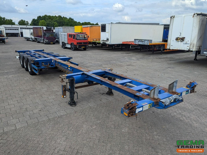 Broshuis MFCC 3-Assen SAF - Lift as - Schijfremmen - Alle aansluitingen - Konttialus/ Vaihtokuormatilat puoliperävaunu: kuva Broshuis MFCC 3-Assen SAF - Lift as - Schijfremmen - Alle aansluitingen - Konttialus/ Vaihtokuormatilat puoliperävaunu Broshuis MFCC 3-Assen SAF - Lift as - Schijfremmen - Alle aansluitingen - Konttialus/ Vaihtokuormatilat puoliperävaunu: kuva Broshuis MFCC 3-Assen SAF - Lift as - Schijfremmen - Alle aansluitingen - Konttialus/ Vaihtokuormatilat puoliperävaunu
