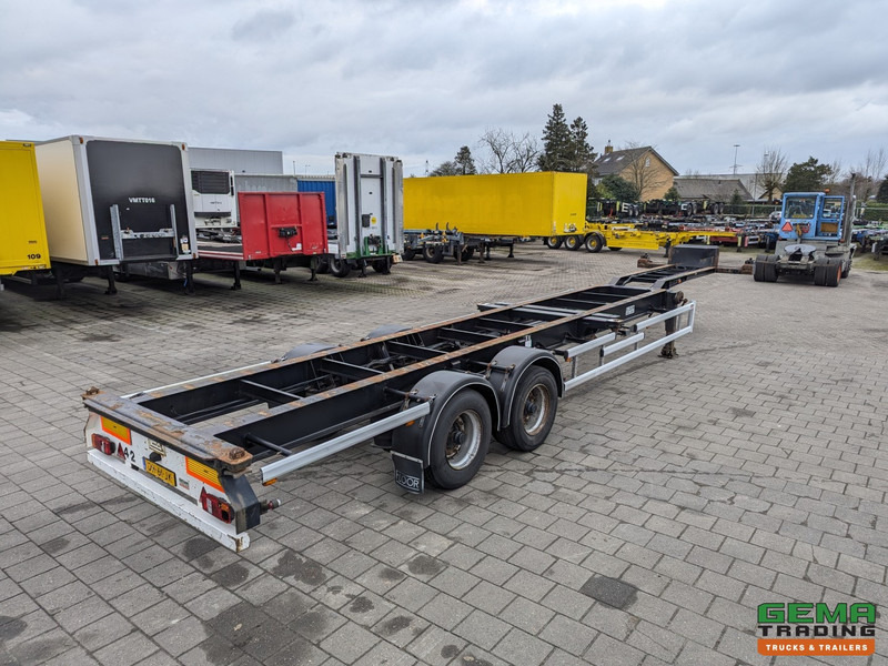 Floor FLCO 12-18 2-Assen BPW - Trommelremmen - 2x 20FT en 40FT Aansluiting - 4140KG - Konttialus/ Vaihtokuormatilat puoliperävaunu: kuva Floor FLCO 12-18 2-Assen BPW - Trommelremmen - 2x 20FT en 40FT Aansluiting - 4140KG - Konttialus/ Vaihtokuormatilat puoliperävaunu Floor FLCO 12-18 2-Assen BPW - Trommelremmen - 2x 20FT en 40FT Aansluiting - 4140KG - Konttialus/ Vaihtokuormatilat puoliperävaunu: kuva Floor FLCO 12-18 2-Assen BPW - Trommelremmen - 2x 20FT en 40FT Aansluiting - 4140KG - Konttialus/ Vaihtokuormatilat puoliperävaunu