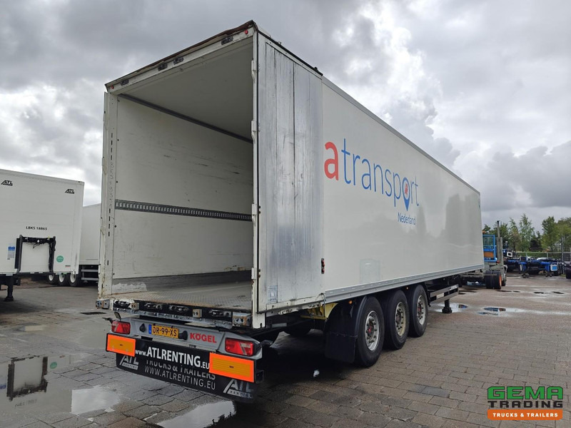 Kögel S24-1 3-Assen SAF - Schijfremmen - Gesloten Opbouw - Umpikori puoliperävaunu: kuva Kögel S24-1 3-Assen SAF - Schijfremmen - Gesloten Opbouw - Umpikori puoliperävaunu Kögel S24-1 3-Assen SAF - Schijfremmen - Gesloten Opbouw - Umpikori puoliperävaunu: kuva Kögel S24-1 3-Assen SAF - Schijfremmen - Gesloten Opbouw - Umpikori puoliperävaunu