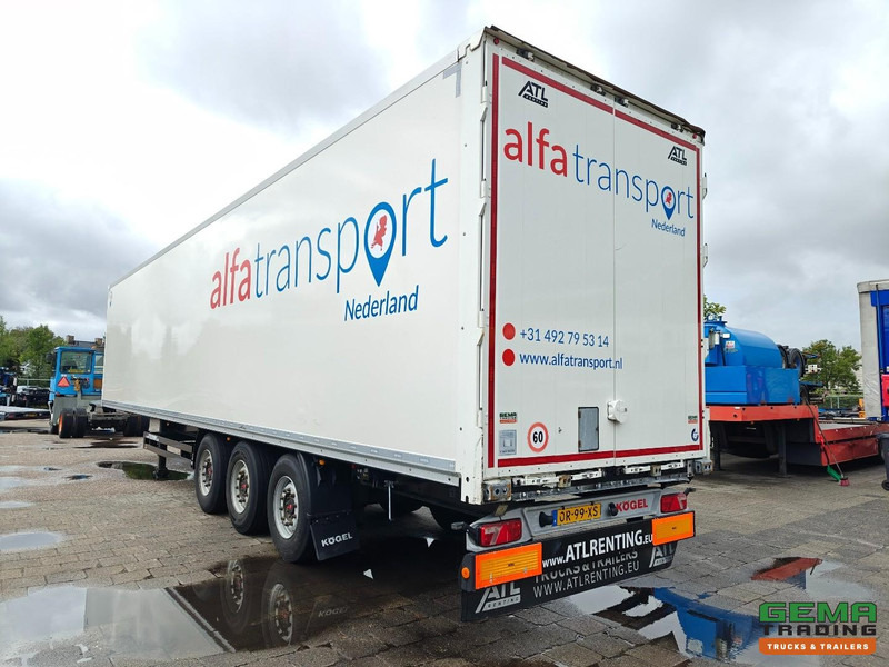 Kögel S24-1 3-Assen SAF - Schijfremmen - Gesloten Opbouw - Umpikori puoliperävaunu: kuva Kögel S24-1 3-Assen SAF - Schijfremmen - Gesloten Opbouw - Umpikori puoliperävaunu Kögel S24-1 3-Assen SAF - Schijfremmen - Gesloten Opbouw - Umpikori puoliperävaunu: kuva Kögel S24-1 3-Assen SAF - Schijfremmen - Gesloten Opbouw - Umpikori puoliperävaunu