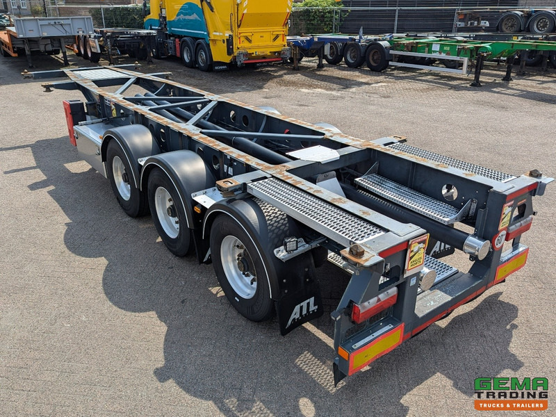 Van Hool A3C002 3-Assen BPW - 20 30FT TANK/SWAP - 3490KG - ContainerChassis - ADR - Schijfremmen - 01/2026 APK - Konttialus/ Vaihtokuormatilat puoliperävaunu: kuva Van Hool A3C002 3-Assen BPW - 20 30FT TANK/SWAP - 3490KG - ContainerChassis - ADR - Schijfremmen - 01/2026 APK - Konttialus/ Vaihtokuormatilat puoliperävaunu Van Hool A3C002 3-Assen BPW - 20 30FT TANK/SWAP - 3490KG - ContainerChassis - ADR - Schijfremmen - 01/2026 APK - Konttialus/ Vaihtokuormatilat puoliperävaunu: kuva Van Hool A3C002 3-Assen BPW - 20 30FT TANK/SWAP - 3490KG - ContainerChassis - ADR - Schijfremmen - 01/2026 APK - Konttialus/ Vaihtokuormatilat puoliperävaunu