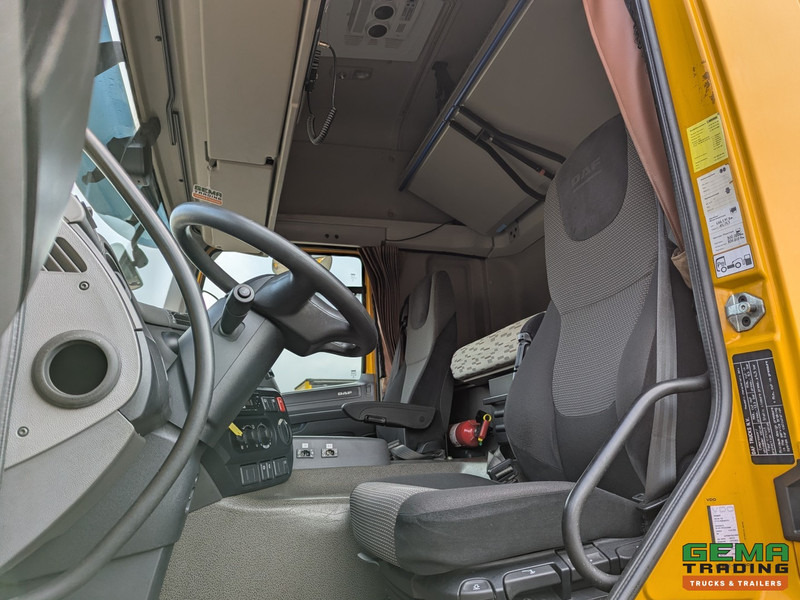 DAF CF 400 FT 4x2 Spacecab Euro6 - ADR - Retarder - Standairco - PTO Prep - Alcoa's - 12/2025APK - Vetopöytäauto: kuva DAF CF 400 FT 4x2 Spacecab Euro6 - ADR - Retarder - Standairco - PTO Prep - Alcoa's - 12/2025APK - Vetopöytäauto DAF CF 400 FT 4x2 Spacecab Euro6 - ADR - Retarder - Standairco - PTO Prep - Alcoa's - 12/2025APK - Vetopöytäauto: kuva DAF CF 400 FT 4x2 Spacecab Euro6 - ADR - Retarder - Standairco - PTO Prep - Alcoa's - 12/2025APK - Vetopöytäauto