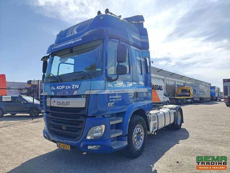 DAF CF 410 FT 4x2 Spacecab Euro6A - 13L engine - Dubbele Tanks - NL truck - SMARTTacho V2 - 01/2026 APK - Vetopöytäauto: kuva DAF CF 410 FT 4x2 Spacecab Euro6A - 13L engine - Dubbele Tanks - NL truck - SMARTTacho V2 - 01/2026 APK - Vetopöytäauto DAF CF 410 FT 4x2 Spacecab Euro6A - 13L engine - Dubbele Tanks - NL truck - SMARTTacho V2 - 01/2026 APK - Vetopöytäauto: kuva DAF CF 410 FT 4x2 Spacecab Euro6A - 13L engine - Dubbele Tanks - NL truck - SMARTTacho V2 - 01/2026 APK - Vetopöytäauto