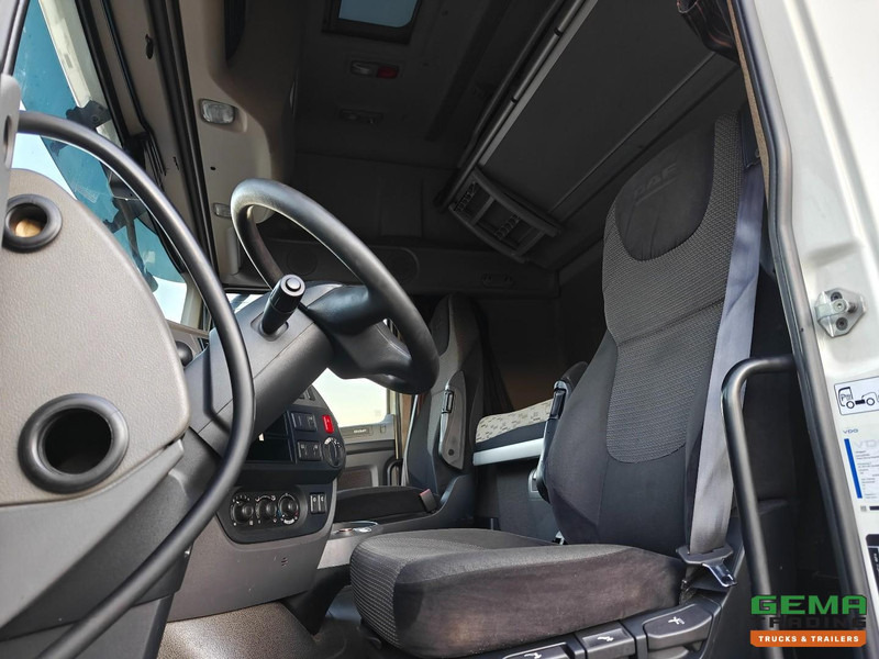 DAF XF 460 FT 4x2 Superspacecab Euro6C - Dubbele tanks - Rema - Vetopöytäauto: kuva DAF XF 460 FT 4x2 Superspacecab Euro6C - Dubbele tanks - Rema - Vetopöytäauto DAF XF 460 FT 4x2 Superspacecab Euro6C - Dubbele tanks - Rema - Vetopöytäauto: kuva DAF XF 460 FT 4x2 Superspacecab Euro6C - Dubbele tanks - Rema - Vetopöytäauto