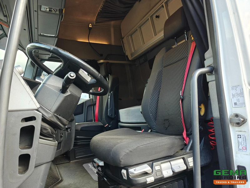 Renault T 440 HIGH 4x2 Comfort Euro6B - 13L - Dubbele Tanks - Vetopöytäauto: kuva Renault T 440 HIGH 4x2 Comfort Euro6B - 13L - Dubbele Tanks - Vetopöytäauto Renault T 440 HIGH 4x2 Comfort Euro6B - 13L - Dubbele Tanks - Vetopöytäauto: kuva Renault T 440 HIGH 4x2 Comfort Euro6B - 13L - Dubbele Tanks - Vetopöytäauto