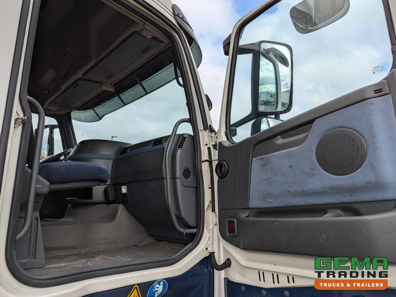 Vetopöytäauto Volvo FH400 4x2 Euro5 FH400 4x2 Globetrotter Euro5 - ADR FL AT OX (T1513): kuva Vetopöytäauto Volvo FH400 4x2 Euro5 FH400 4x2 Globetrotter Euro5 - ADR FL AT OX (T1513) Vetopöytäauto Volvo FH400 4x2 Euro5 FH400 4x2 Globetrotter Euro5 - ADR FL AT OX (T1513): kuva Vetopöytäauto Volvo FH400 4x2 Euro5 FH400 4x2 Globetrotter Euro5 - ADR FL AT OX (T1513)