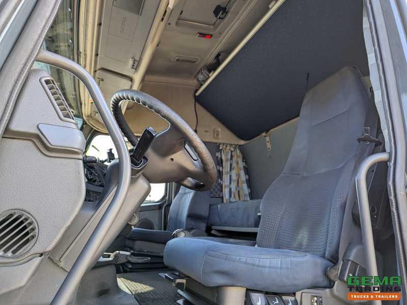 Volvo FH400 6x2 Globetrotter XL Euro5 - XLOW/Mega - Dubbele Tanks - Hefschotel - Vetopöytäauto: kuva Volvo FH400 6x2 Globetrotter XL Euro5 - XLOW/Mega - Dubbele Tanks - Hefschotel - Vetopöytäauto Volvo FH400 6x2 Globetrotter XL Euro5 - XLOW/Mega - Dubbele Tanks - Hefschotel - Vetopöytäauto: kuva Volvo FH400 6x2 Globetrotter XL Euro5 - XLOW/Mega - Dubbele Tanks - Hefschotel - Vetopöytäauto