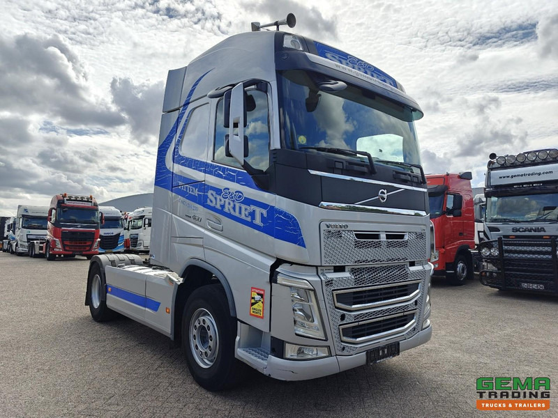 Volvo FH460 4x2 Globetrotter Euro6 - WF/Kiep Hydrauliek - Dubbele Tanks - Vetopöytäauto: kuva Volvo FH460 4x2 Globetrotter Euro6 - WF/Kiep Hydrauliek - Dubbele Tanks - Vetopöytäauto Volvo FH460 4x2 Globetrotter Euro6 - WF/Kiep Hydrauliek - Dubbele Tanks - Vetopöytäauto: kuva Volvo FH460 4x2 Globetrotter Euro6 - WF/Kiep Hydrauliek - Dubbele Tanks - Vetopöytäauto