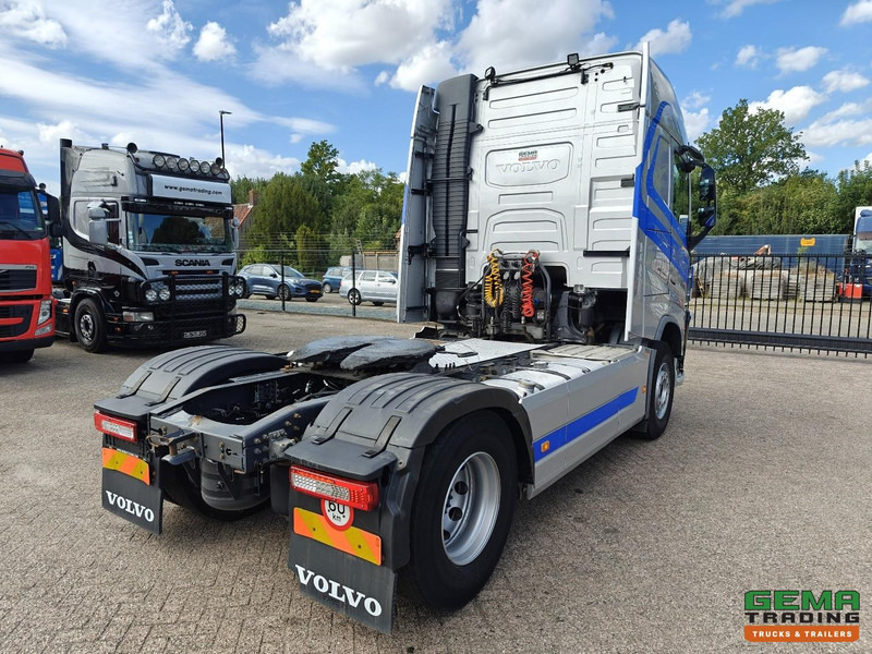 Volvo FH460 4x2 Globetrotter Euro6 - WF/Kiep Hydrauliek - Dubbele Tanks - Vetopöytäauto: kuva Volvo FH460 4x2 Globetrotter Euro6 - WF/Kiep Hydrauliek - Dubbele Tanks - Vetopöytäauto Volvo FH460 4x2 Globetrotter Euro6 - WF/Kiep Hydrauliek - Dubbele Tanks - Vetopöytäauto: kuva Volvo FH460 4x2 Globetrotter Euro6 - WF/Kiep Hydrauliek - Dubbele Tanks - Vetopöytäauto