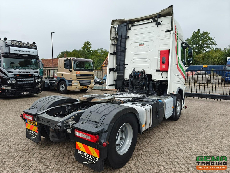 Volvo FH460 4x2 Globetrotter Euro6C - Hydrauliek - WeegSysteem - Navi - SMARTtachoV2 - 04/2026 APK - Vetopöytäauto: kuva Volvo FH460 4x2 Globetrotter Euro6C - Hydrauliek - WeegSysteem - Navi - SMARTtachoV2 - 04/2026 APK - Vetopöytäauto Volvo FH460 4x2 Globetrotter Euro6C - Hydrauliek - WeegSysteem - Navi - SMARTtachoV2 - 04/2026 APK - Vetopöytäauto: kuva Volvo FH460 4x2 Globetrotter Euro6C - Hydrauliek - WeegSysteem - Navi - SMARTtachoV2 - 04/2026 APK - Vetopöytäauto