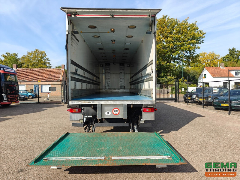 Volvo FM330 4x2 Dagcab Euro5 - KuikenBak 8.4m + Webasto Heater + Dhollandia 2000KG - Eläinten kuljetus kuorma-auto: kuva Volvo FM330 4x2 Dagcab Euro5 - KuikenBak 8.4m + Webasto Heater + Dhollandia 2000KG - Eläinten kuljetus kuorma-auto Volvo FM330 4x2 Dagcab Euro5 - KuikenBak 8.4m + Webasto Heater + Dhollandia 2000KG - Eläinten kuljetus kuorma-auto: kuva Volvo FM330 4x2 Dagcab Euro5 - KuikenBak 8.4m + Webasto Heater + Dhollandia 2000KG - Eläinten kuljetus kuorma-auto