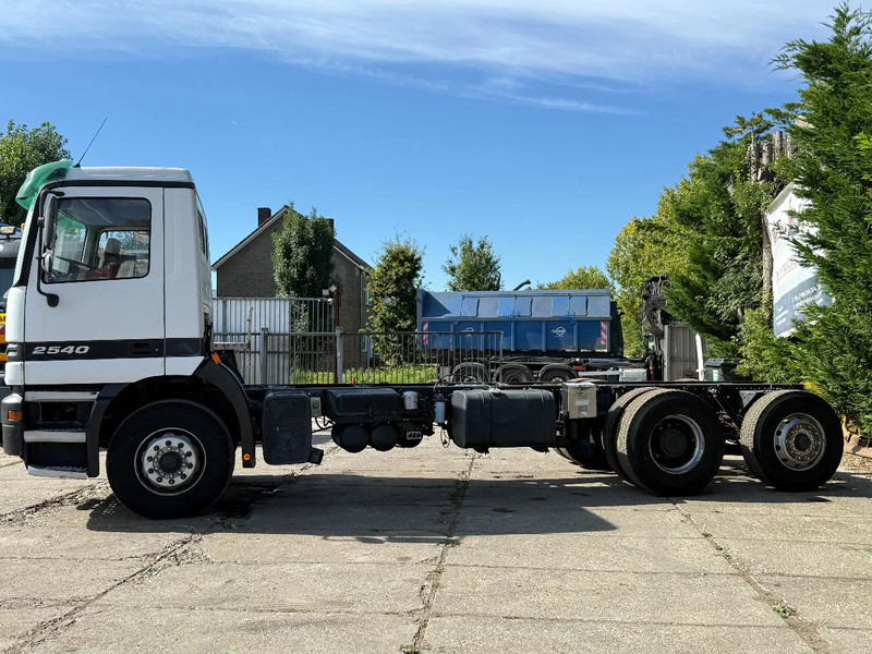 Mercedes-Benz ACTROS 2540 V6 6X2 Chassis Spring/Air EPS 3 Pedal - Kuorma-auto alusta: kuva Mercedes-Benz ACTROS 2540 V6 6X2 Chassis Spring/Air EPS 3 Pedal - Kuorma-auto alusta Mercedes-Benz ACTROS 2540 V6 6X2 Chassis Spring/Air EPS 3 Pedal - Kuorma-auto alusta: kuva Mercedes-Benz ACTROS 2540 V6 6X2 Chassis Spring/Air EPS 3 Pedal - Kuorma-auto alusta