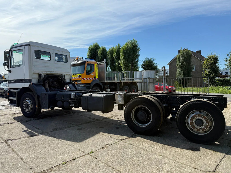 Mercedes-Benz ACTROS 2540 V6 6X2 Chassis Spring/Air EPS 3 Pedal - Kuorma-auto alusta: kuva Mercedes-Benz ACTROS 2540 V6 6X2 Chassis Spring/Air EPS 3 Pedal - Kuorma-auto alusta Mercedes-Benz ACTROS 2540 V6 6X2 Chassis Spring/Air EPS 3 Pedal - Kuorma-auto alusta: kuva Mercedes-Benz ACTROS 2540 V6 6X2 Chassis Spring/Air EPS 3 Pedal - Kuorma-auto alusta