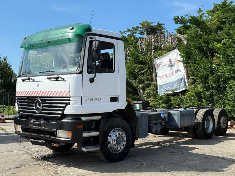 Mercedes-Benz Actros 2540 V6 6X2 Chassis Spring/Air Manual gearbox - Kuorma-auto alusta: kuva Mercedes-Benz Actros 2540 V6 6X2 Chassis Spring/Air Manual gearbox - Kuorma-auto alusta Mercedes-Benz Actros 2540 V6 6X2 Chassis Spring/Air Manual gearbox - Kuorma-auto alusta: kuva Mercedes-Benz Actros 2540 V6 6X2 Chassis Spring/Air Manual gearbox - Kuorma-auto alusta