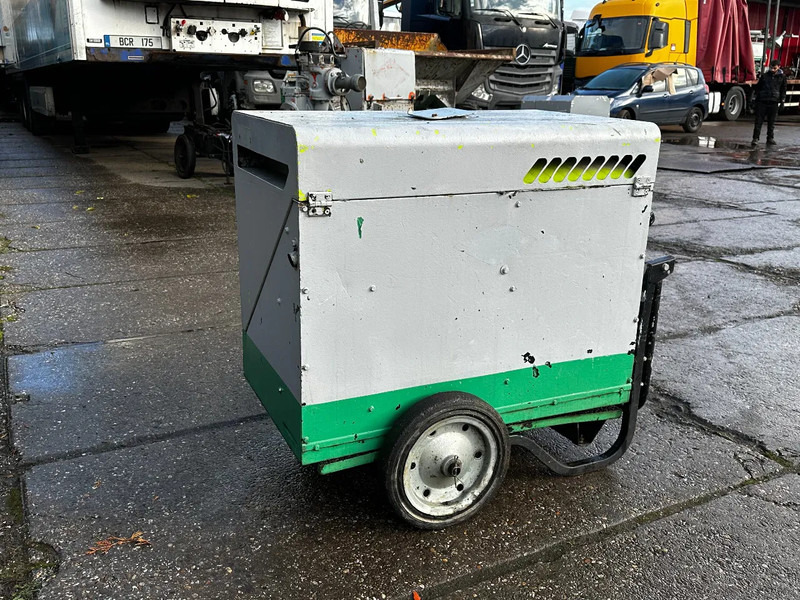 Pramac P6000S2 6KVA Generator - Sähkögeneraattori: kuva Pramac P6000S2 6KVA Generator - Sähkögeneraattori Pramac P6000S2 6KVA Generator - Sähkögeneraattori: kuva Pramac P6000S2 6KVA Generator - Sähkögeneraattori