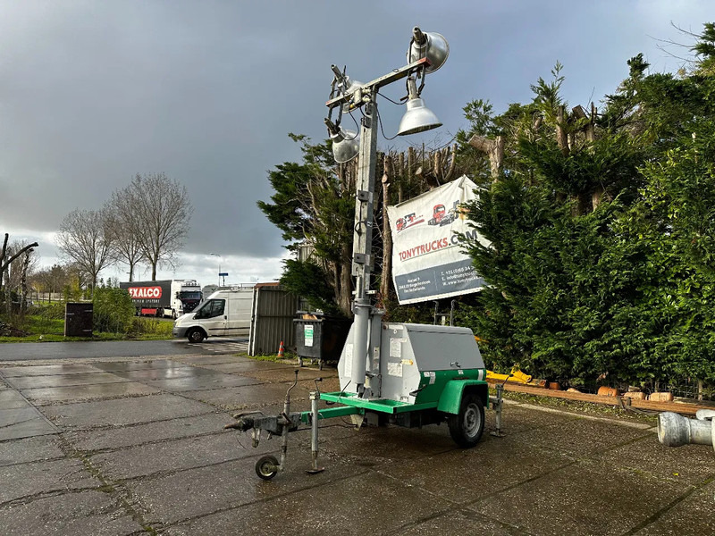 Terex AL4050 Towerlight 4X1000 Watt Lights - Valopylväs: kuva Terex AL4050 Towerlight 4X1000 Watt Lights - Valopylväs Terex AL4050 Towerlight 4X1000 Watt Lights - Valopylväs: kuva Terex AL4050 Towerlight 4X1000 Watt Lights - Valopylväs