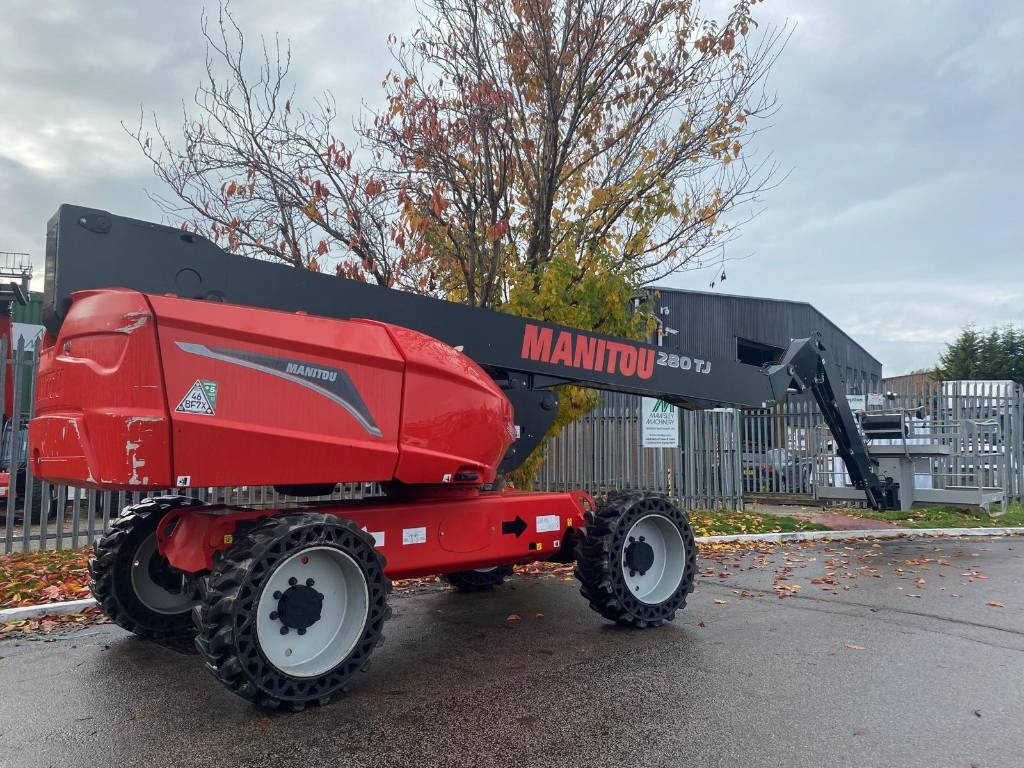 Manitou 280 TJ - Kuukulkija: kuva Manitou 280 TJ - Kuukulkija Manitou 280 TJ - Kuukulkija: kuva Manitou 280 TJ - Kuukulkija