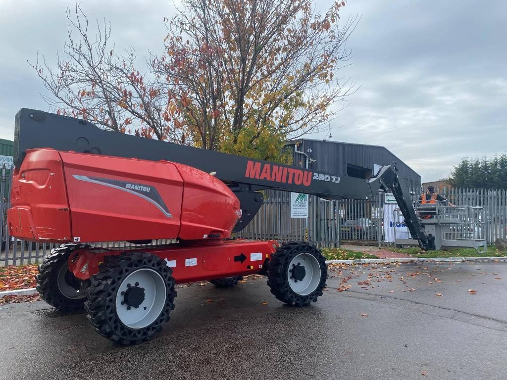 Manitou 280 TJ - Kuukulkija: kuva Manitou 280 TJ - Kuukulkija Manitou 280 TJ - Kuukulkija: kuva Manitou 280 TJ - Kuukulkija