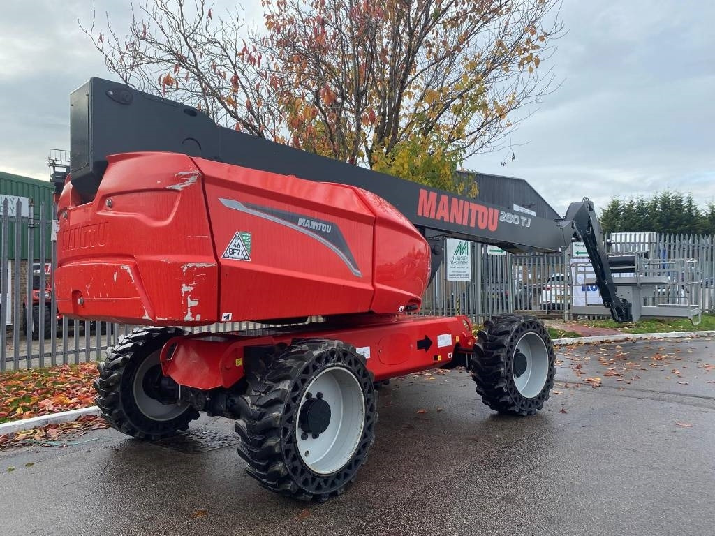 Manitou 280 TJ - Kuukulkija: kuva Manitou 280 TJ - Kuukulkija Manitou 280 TJ - Kuukulkija: kuva Manitou 280 TJ - Kuukulkija