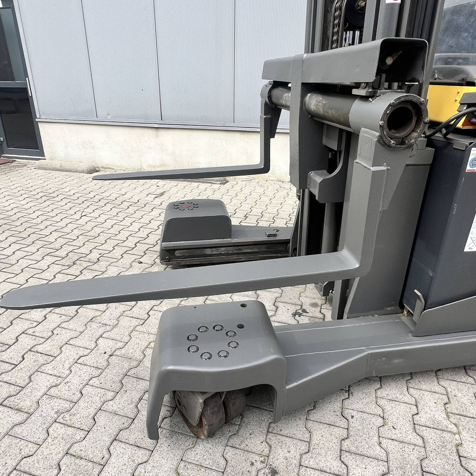 Atlet UFS250DTFVRE480 - Nelitietrukki: kuva Atlet UFS250DTFVRE480 - Nelitietrukki Atlet UFS250DTFVRE480 - Nelitietrukki: kuva Atlet UFS250DTFVRE480 - Nelitietrukki