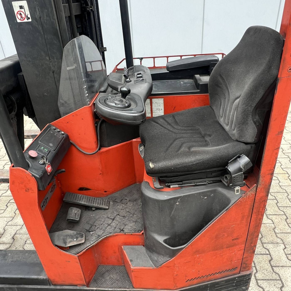 BT FR2.7 - Nelitietrukki: kuva BT FR2.7 - Nelitietrukki BT FR2.7 - Nelitietrukki: kuva BT FR2.7 - Nelitietrukki