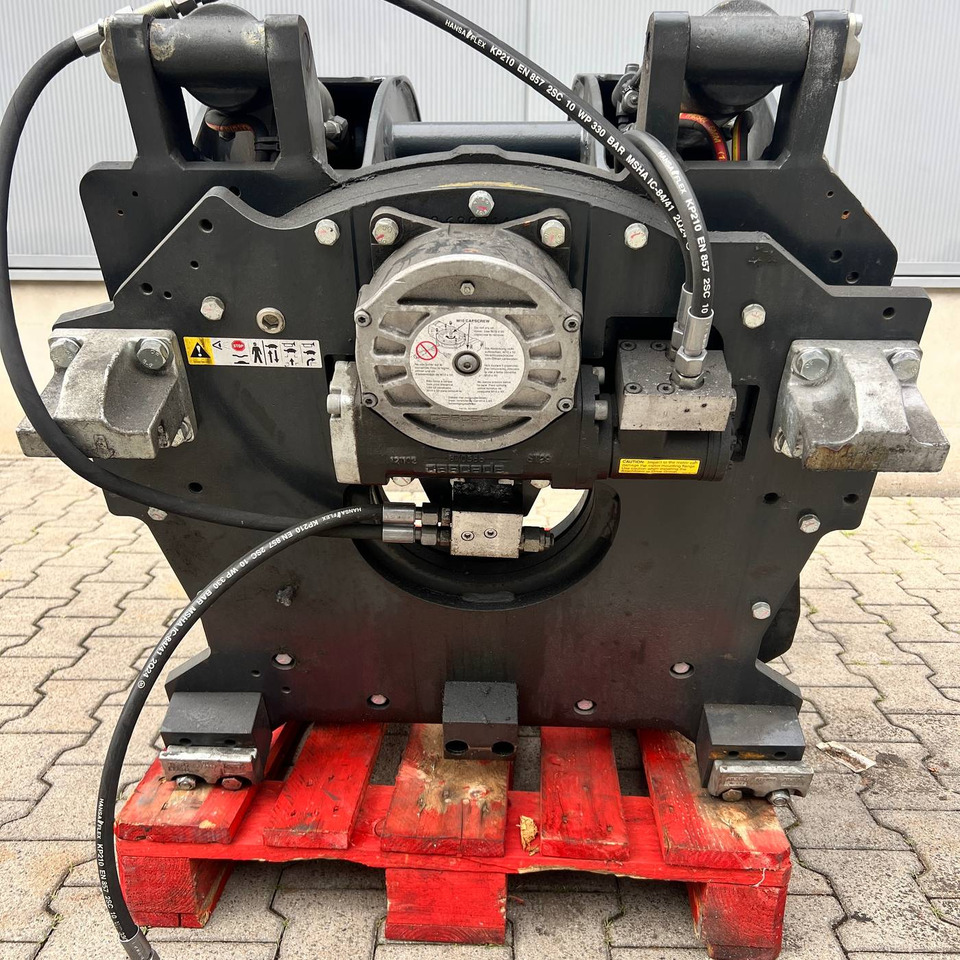 Cacade Paper Roll clamp - Rullapihdit: kuva Cacade Paper Roll clamp - Rullapihdit Cacade Paper Roll clamp - Rullapihdit: kuva Cacade Paper Roll clamp - Rullapihdit