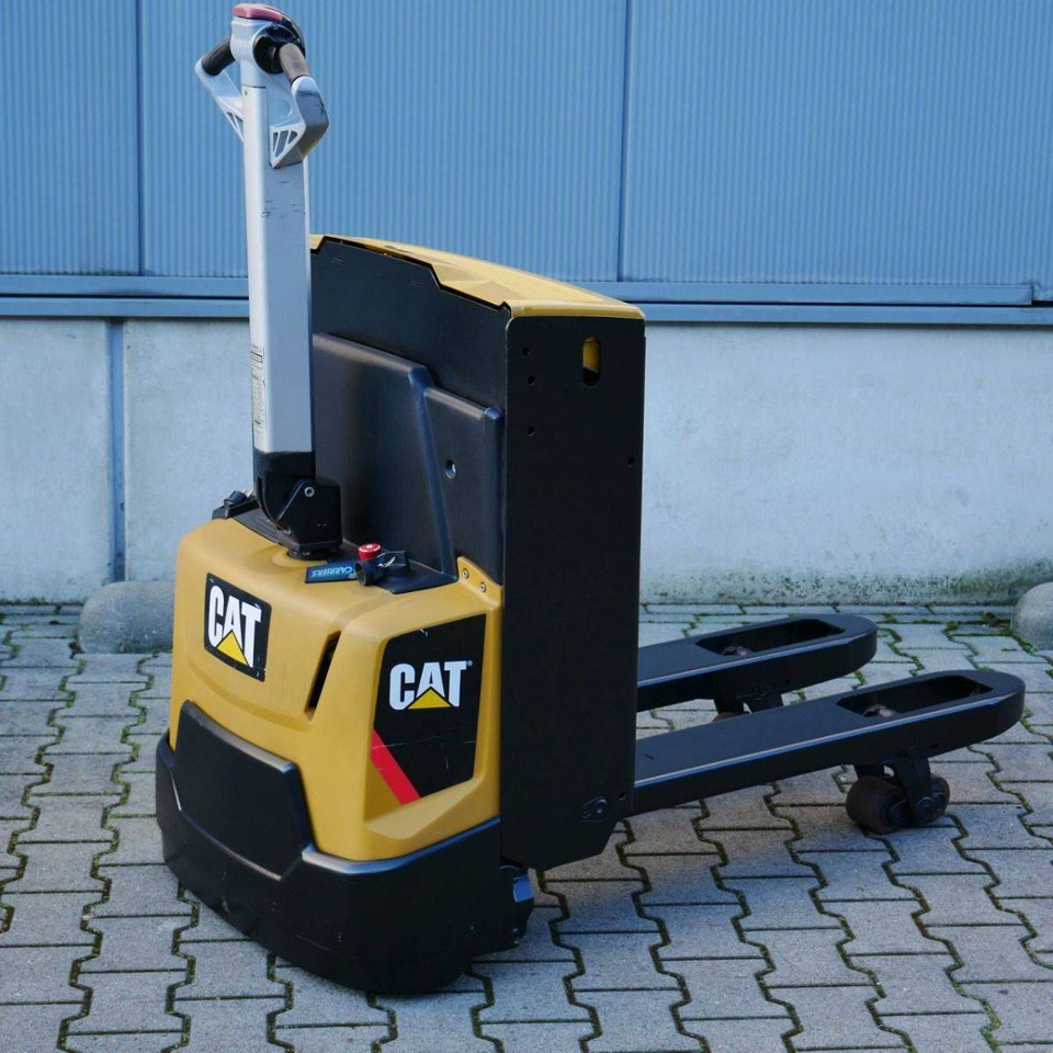 Caterpillar NPP16N2 - Haarukkavaunu: kuva Caterpillar NPP16N2 - Haarukkavaunu Caterpillar NPP16N2 - Haarukkavaunu: kuva Caterpillar NPP16N2 - Haarukkavaunu