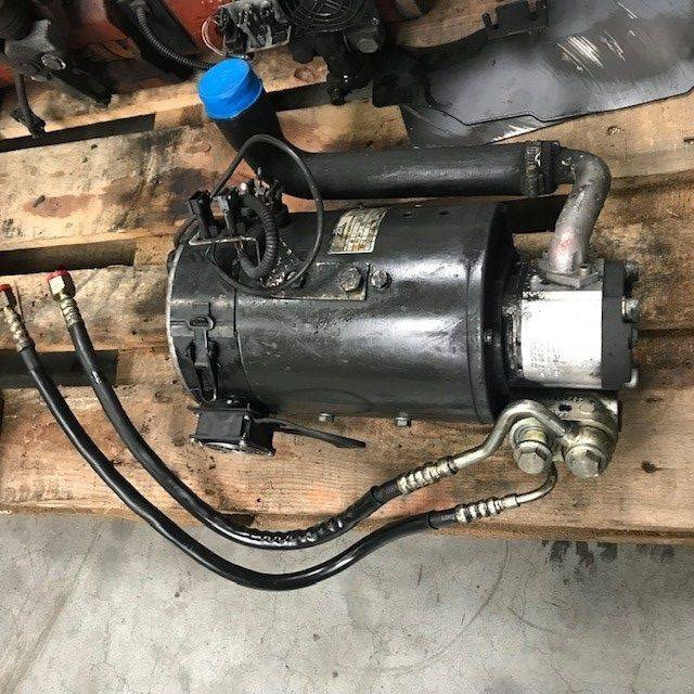 Hydraulic motor for Linde series 335-02 - Hydraulimoottori - Materiaalinkäsittely: kuva Hydraulic motor for Linde series 335-02 - Hydraulimoottori - Materiaalinkäsittely Hydraulic motor for Linde series 335-02 - Hydraulimoottori - Materiaalinkäsittely: kuva Hydraulic motor for Linde series 335-02 - Hydraulimoottori - Materiaalinkäsittely